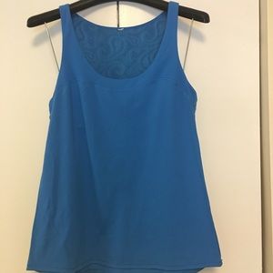 Lululemon size 12 blue top.